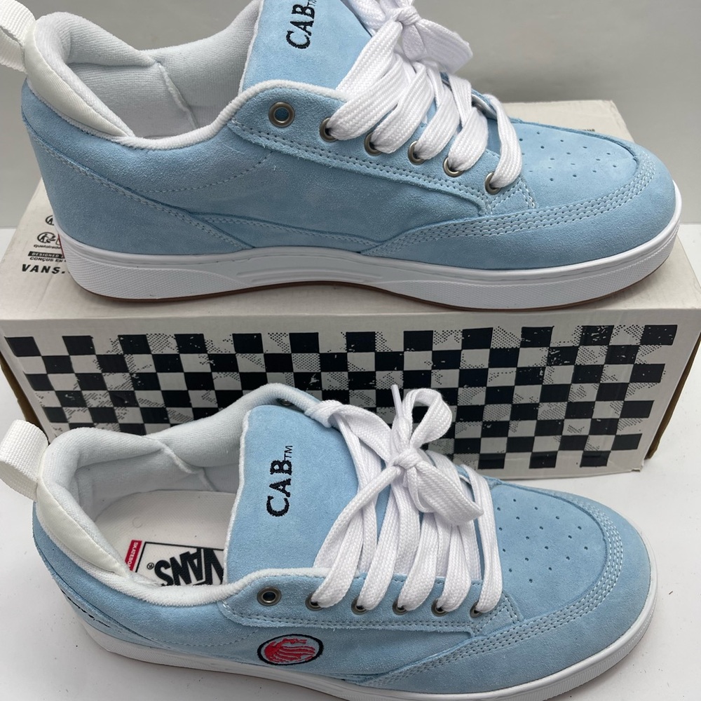 Vans Men’s Skate Cab 4
Baby Blue
VN000D3J689 Sneakers - Picture 2 of 16